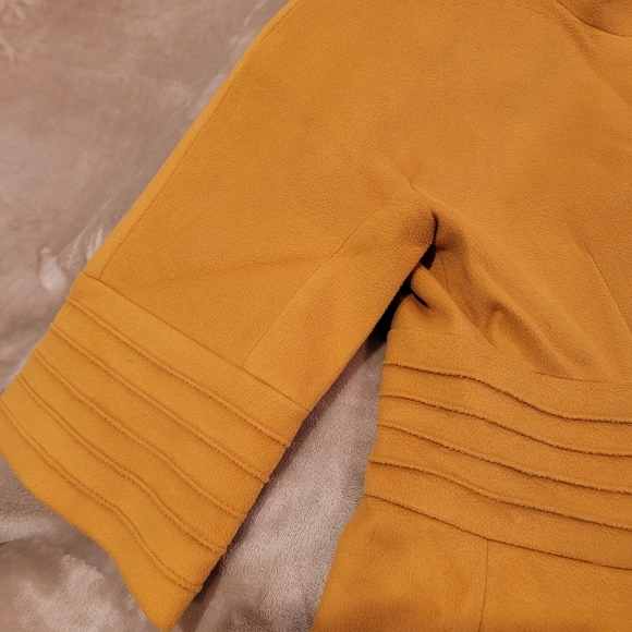 Woman coat - Picture 4 of 6